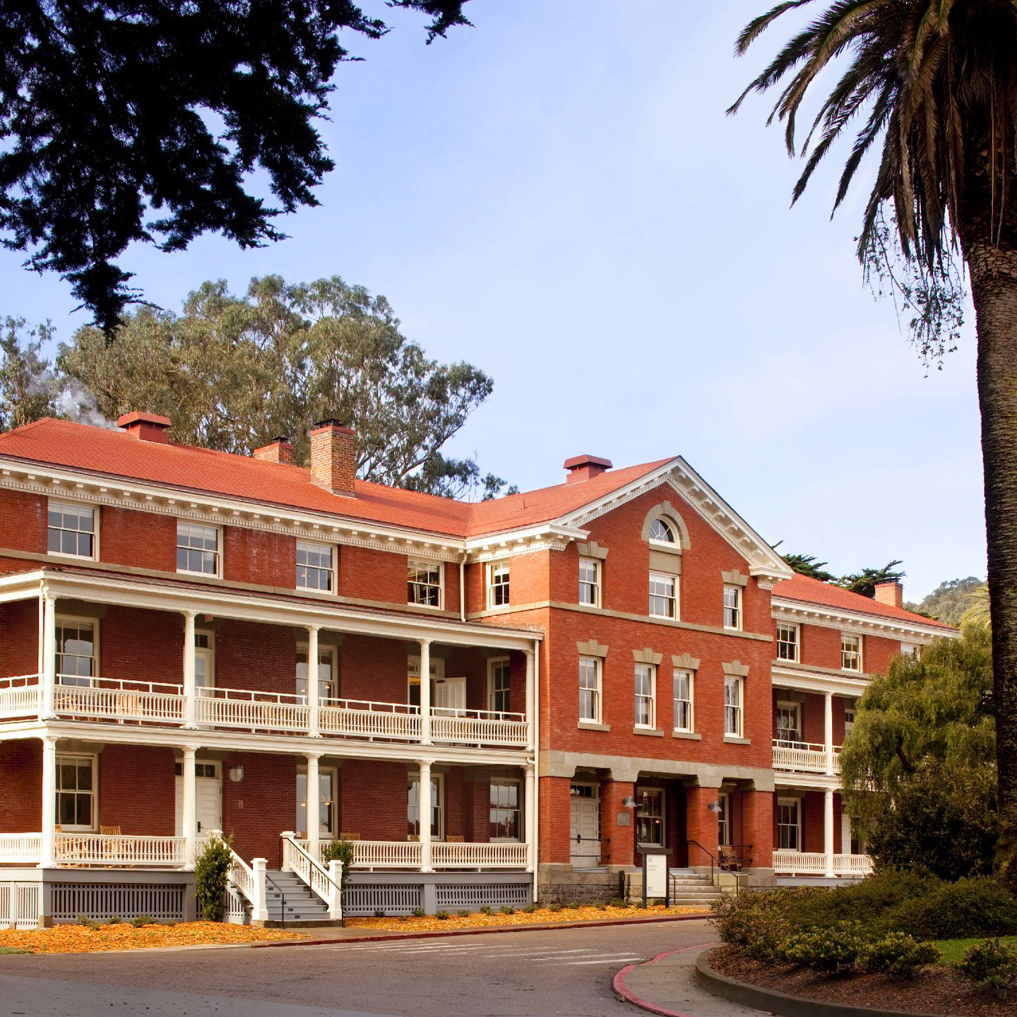 Inn at the Presidio