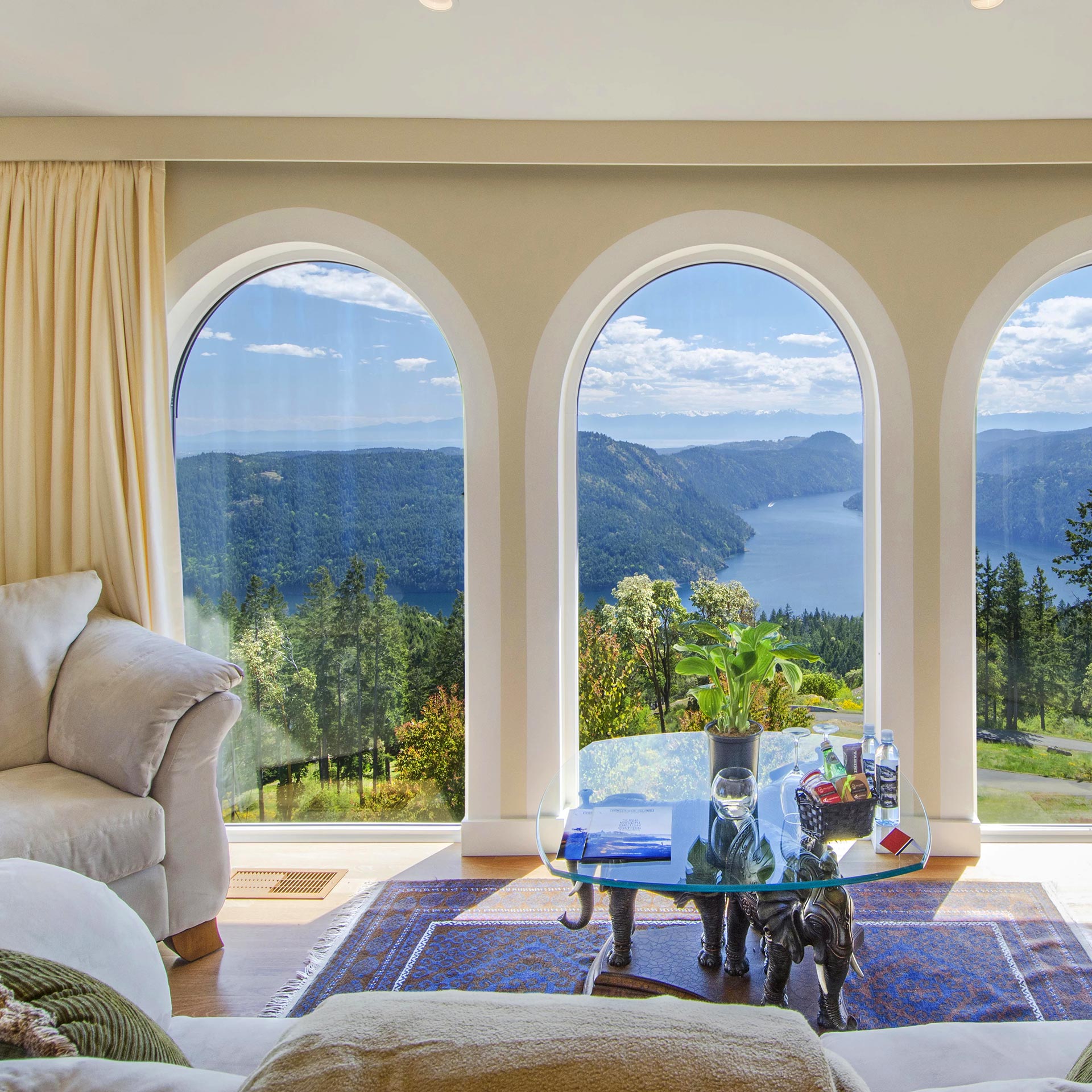 Villa Eyrie Resort