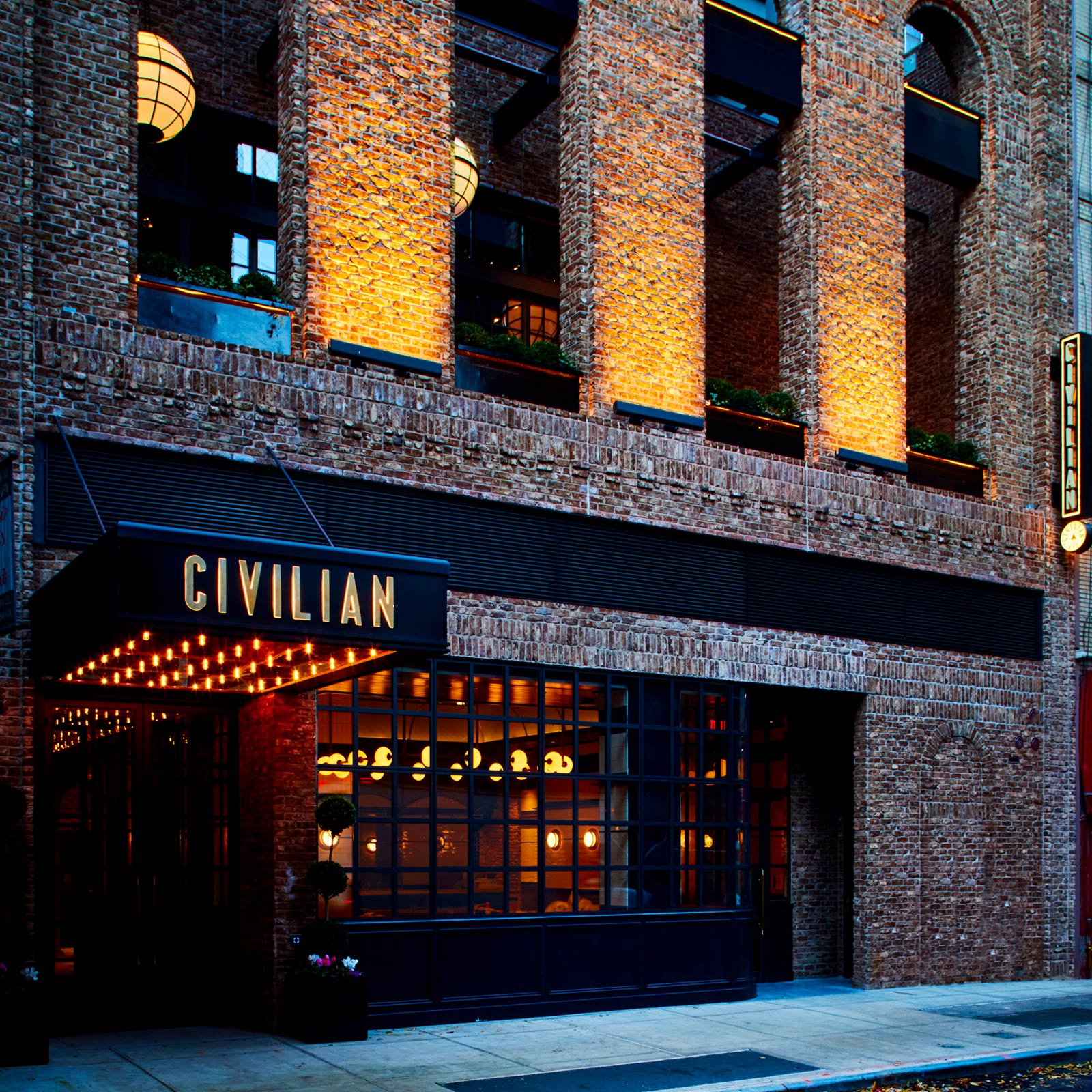 CIVILIAN Hotel