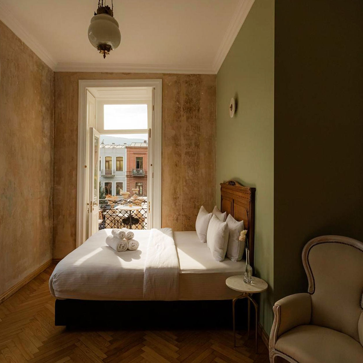 Unfound Door - Design Hotel