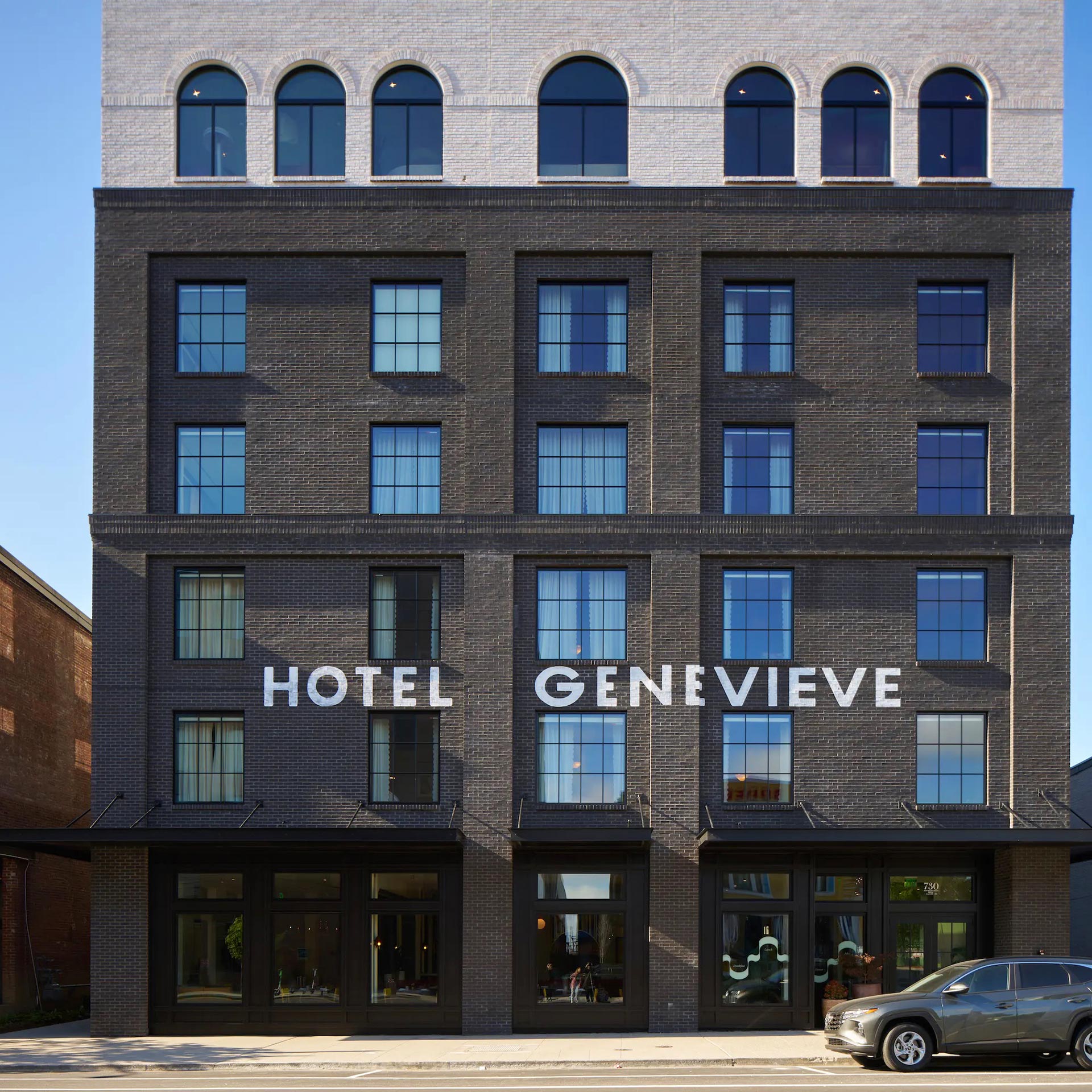 Hotel Genevieve