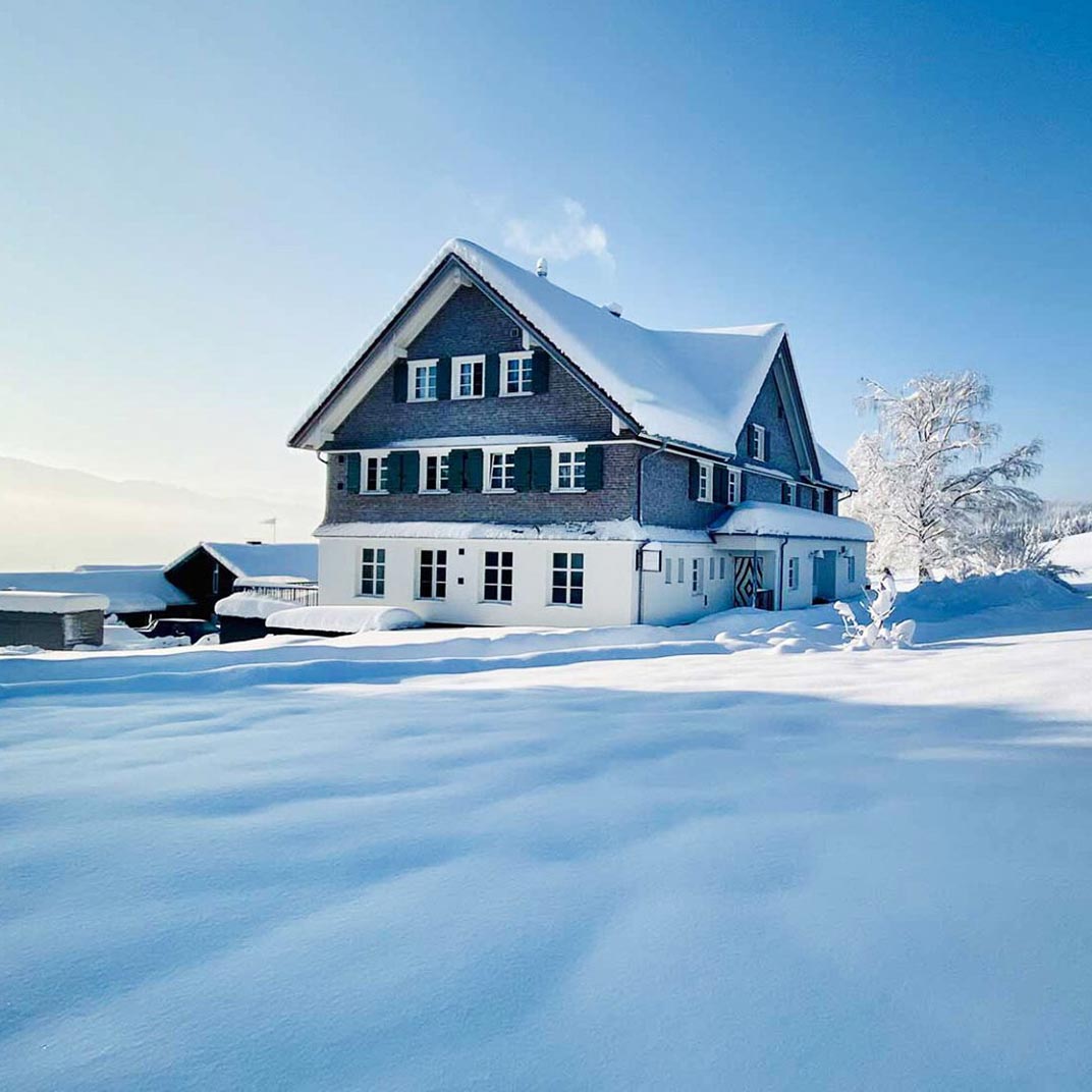 The Aplenlodge hotel in Germany, the ideal of a European winer escape. ©Alpenlodge Hotel 