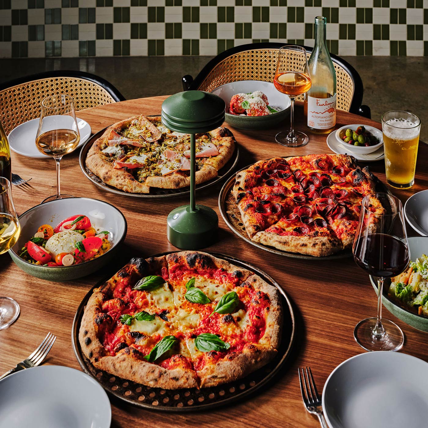 Andrew Thomas Lee / Pizza Grace