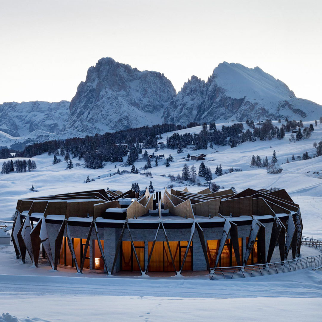 The futuristic design that defines COMO Alpina. ©COMO Alpina Dolomites