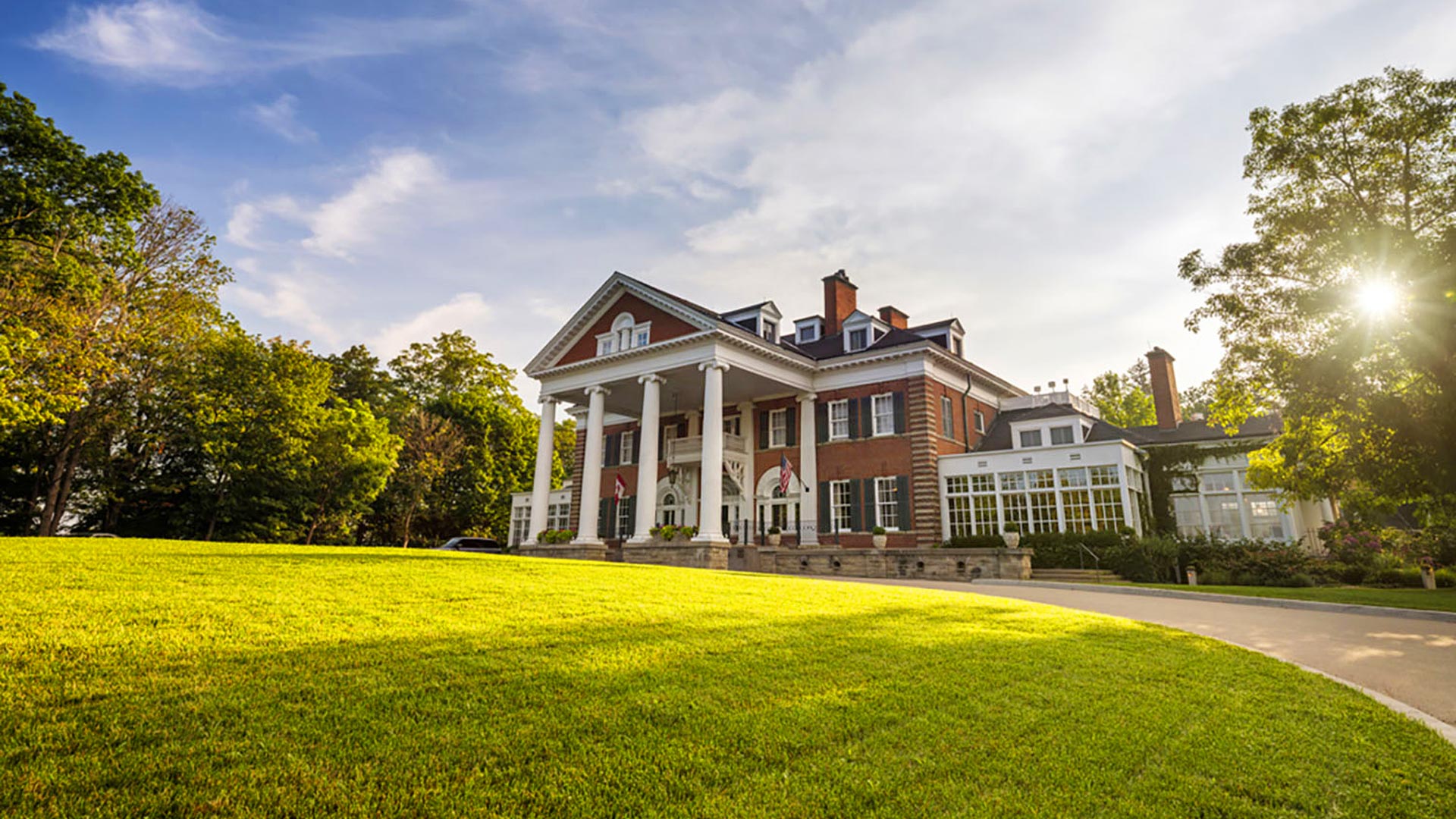 Jonathan Bielaski / Langdon Hall Country House & Spa