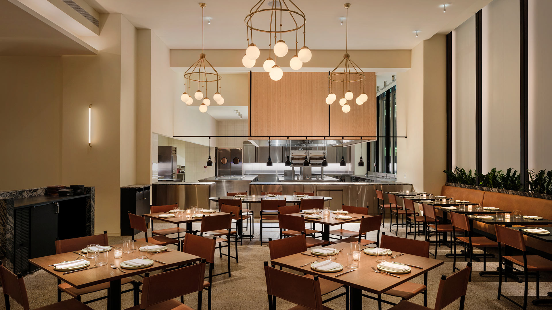 Crown Shy Dining Room and Kitchen - ©Chris Payne/Crown Shy