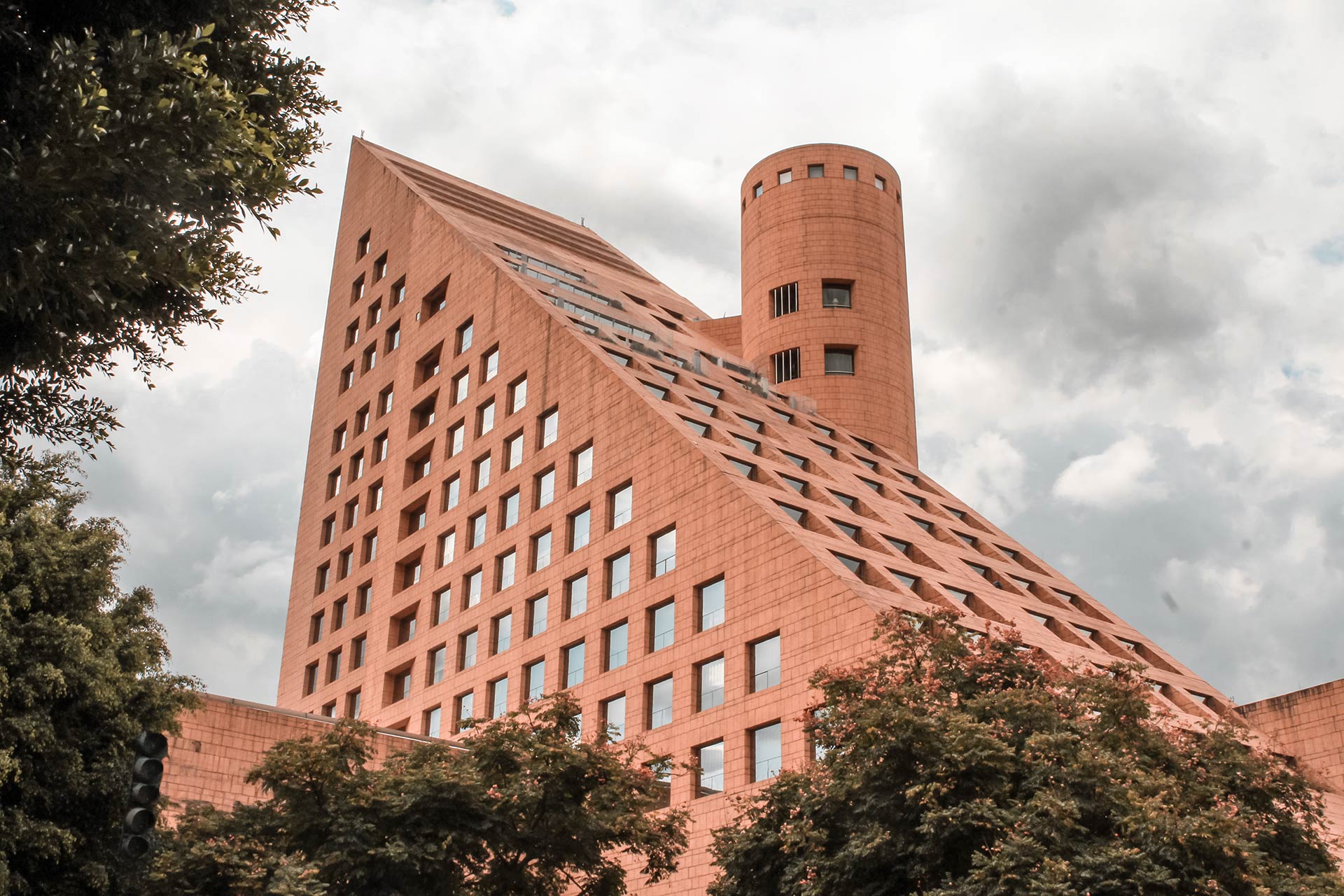 Palacio de Hierro Pyramid