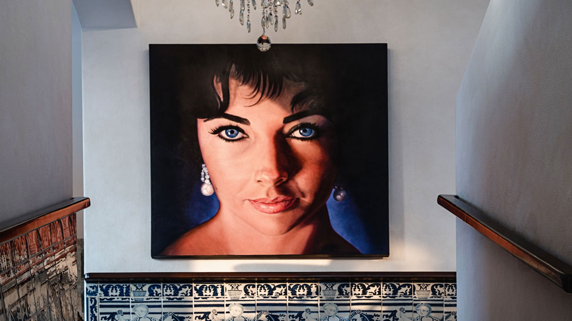 Portrait of Elizabeth Taylor - ©Casa Kimberly