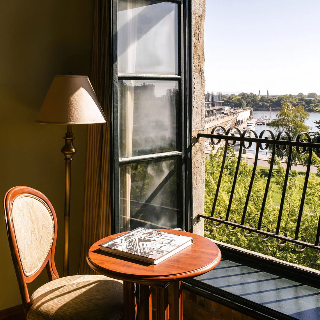 Auberge du Vieux Port, among the best spots in Montreal to soak in the heritage of the city. © Auberge du Vieux Port