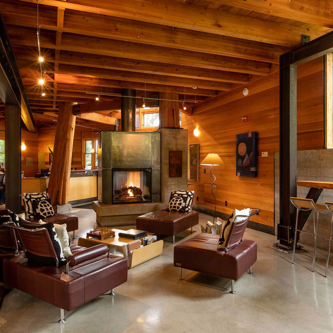 Gravity Haus TruckeeTahoe Truckee คู่มือ มิชลิน ไกด์