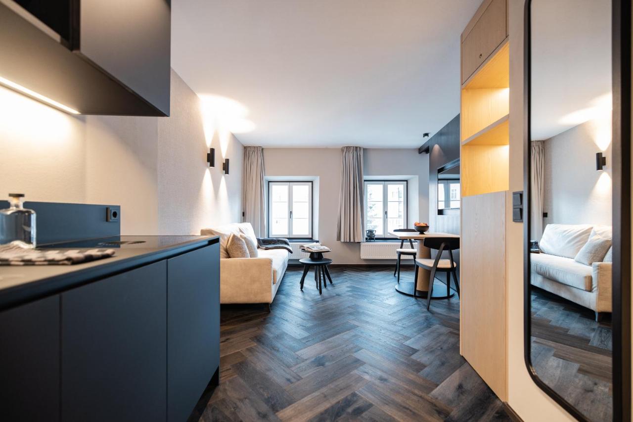 Photo 5 / 28 - Schwarzer Adler | Concept Living