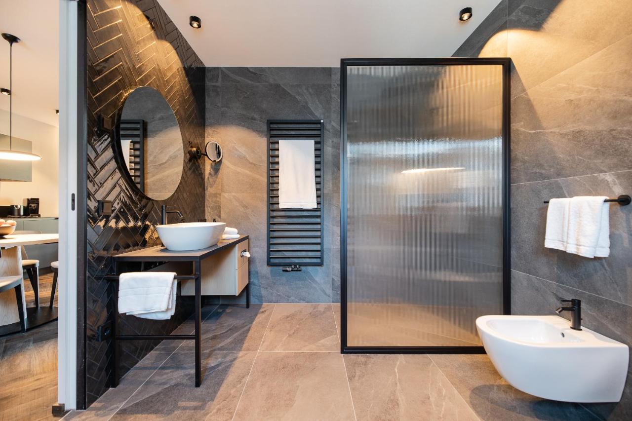 Photo 22 / 28 - Schwarzer Adler | Concept Living
