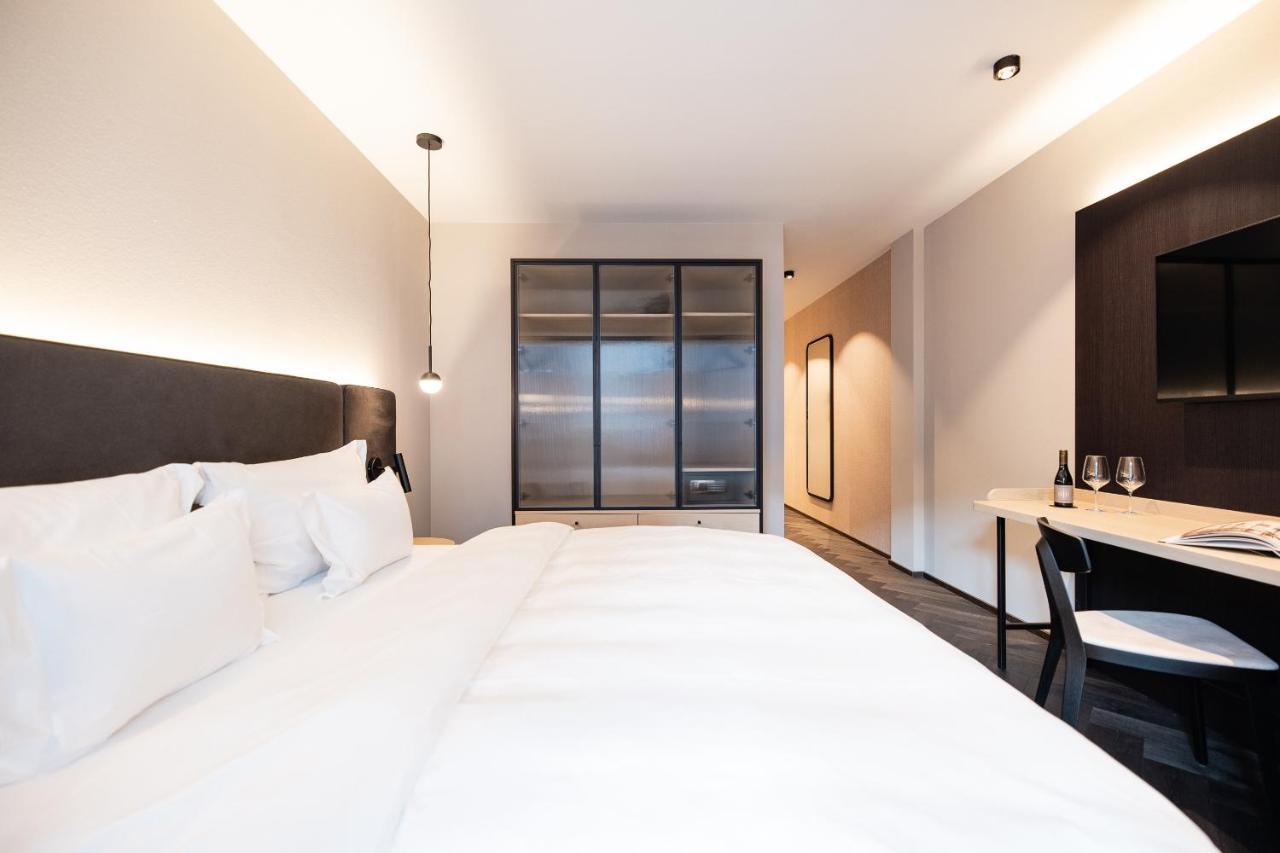 Photo 24 / 28 - Schwarzer Adler | Concept Living