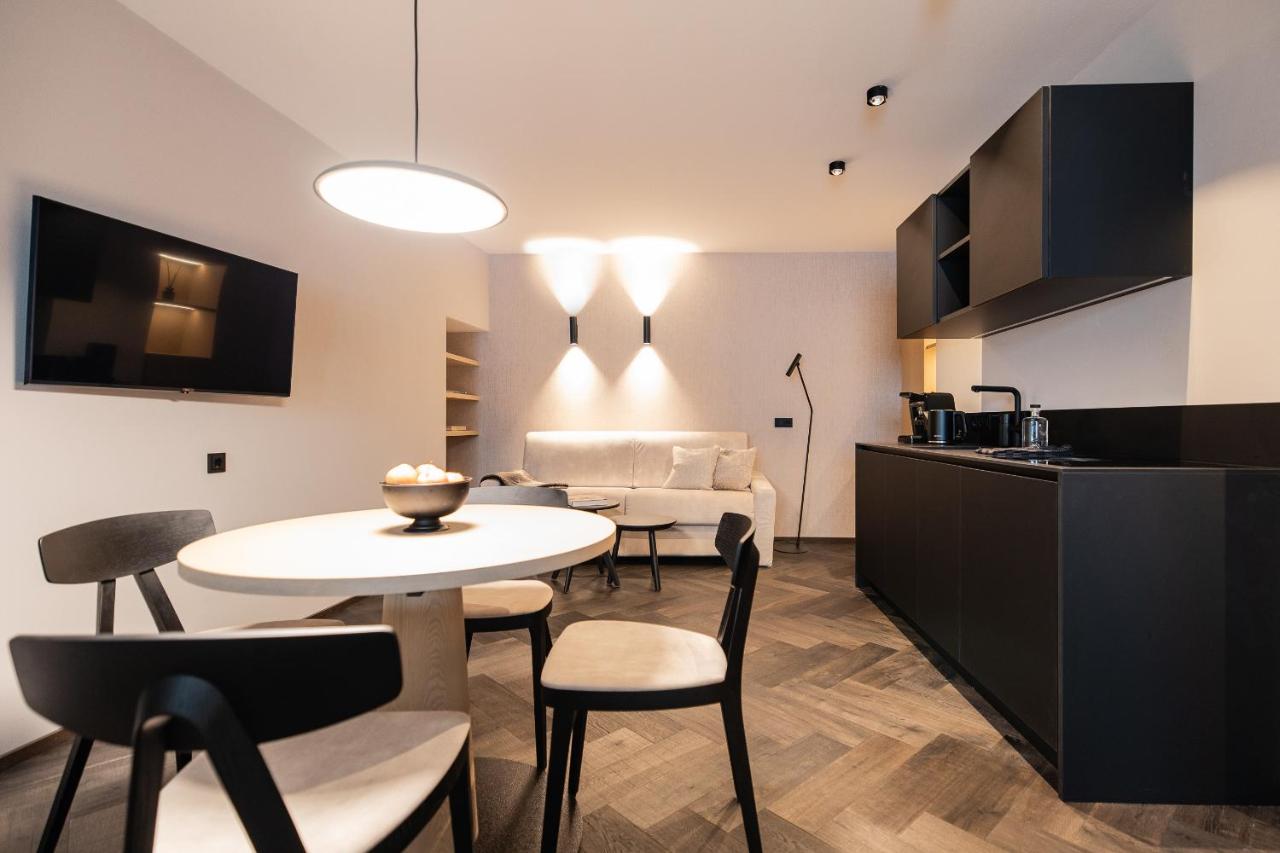 Photo 26 / 28 - Schwarzer Adler | Concept Living