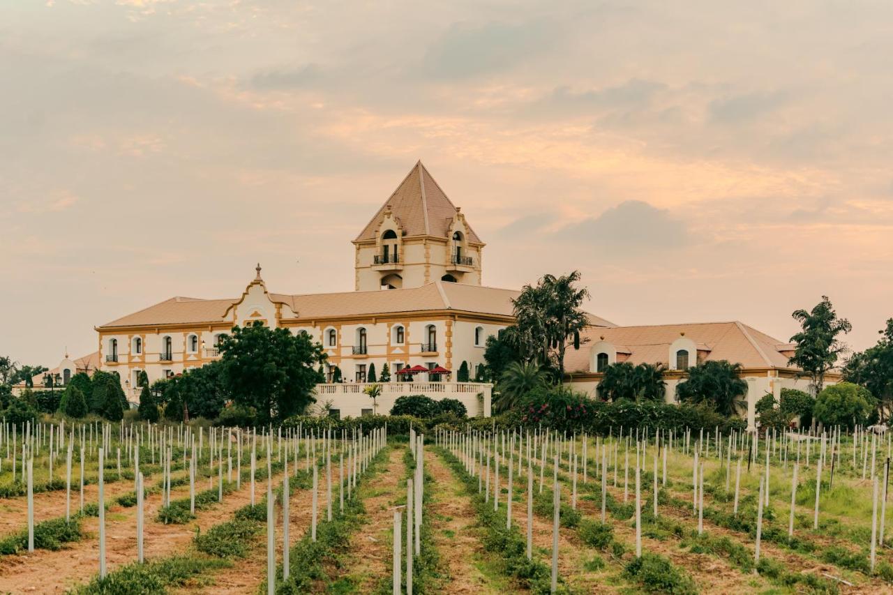 Foto 1 / 30 - Hotel Irada, Pune Wine Country